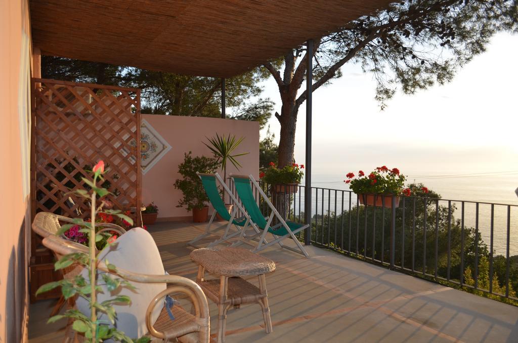 Le Ginestre Di Capri Bb & Holiday House Anacapri Kültér fotó