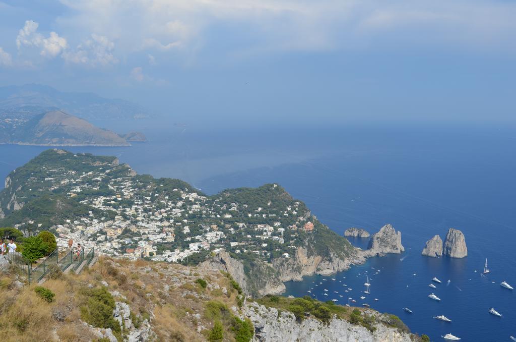 Le Ginestre Di Capri Bb & Holiday House Anacapri Kültér fotó