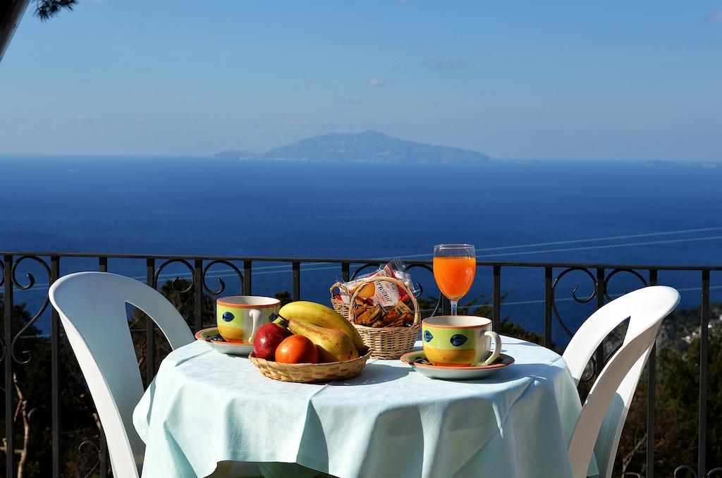 Le Ginestre Di Capri Bb & Holiday House Anacapri Kültér fotó