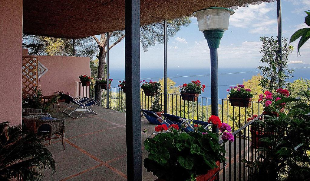 Le Ginestre Di Capri Bb & Holiday House Anacapri Kültér fotó